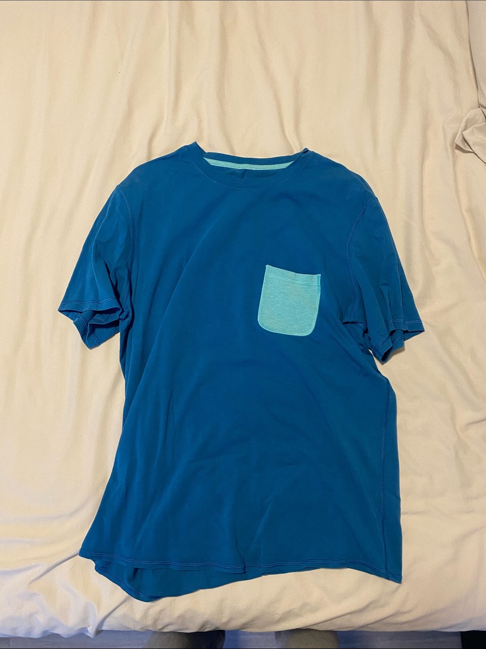 lululemon athletica Teal Blue Short-Sleeve Crew with Light Aqua Pocket